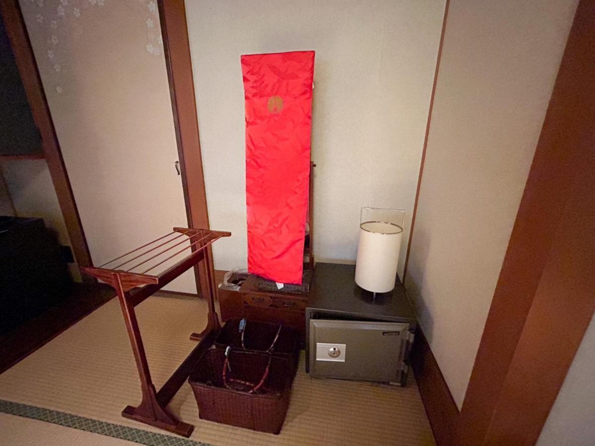 Sangai Ryokan Gotsu Ngoại thất bức ảnh